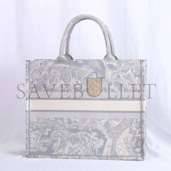 DIOR LARGE DIOR BOOK TOTE  M1286ZRGO_M932 (42*35*18.5cm）